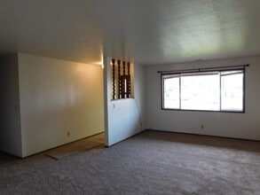 4622 Beaverbrook Ct SE in Salem, OR - Building Photo - Building Photo