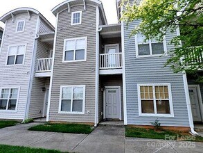 160 Parkwood Ave in Charlotte, NC - Building Photo - Building Photo