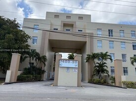 7420 W 20th Ave in Hialeah, FL - Building Photo