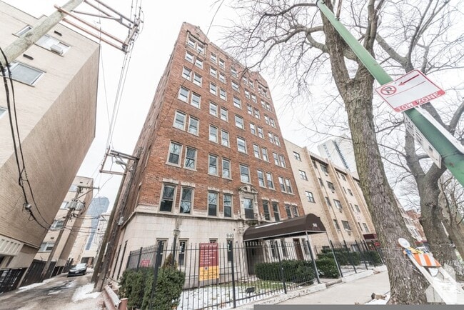 941 W Winona St, Unit 202 in Chicago, IL - Building Photo - Building Photo