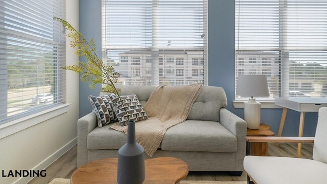 1800 Central Pine St, Unit 1201