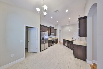 838 Vino Verde Cir in Brandon, FL - Building Photo - Building Photo