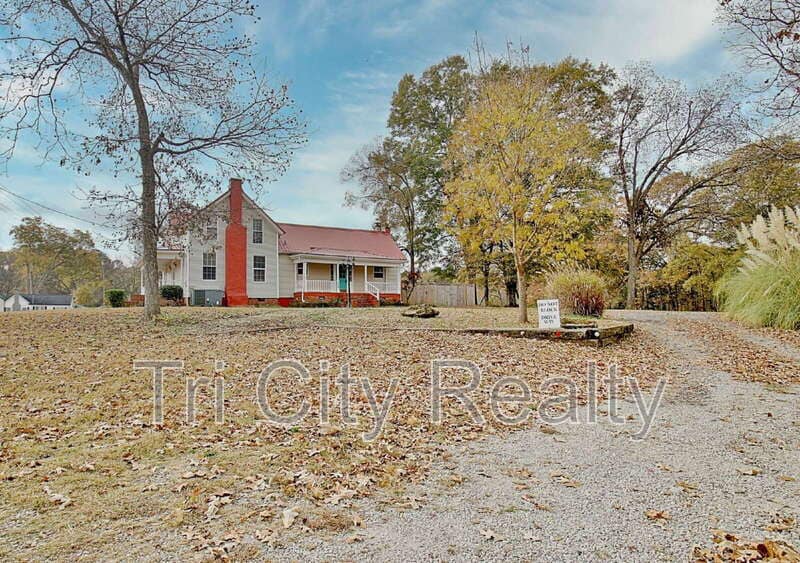115 Church Aly in Brooks, GA - Building Photo