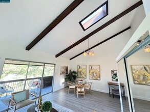 2075 Ascot Dr in Moraga, CA - Building Photo - Building Photo