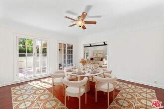 1612 N Genesee Ave in Los Angeles, CA - Building Photo - Building Photo