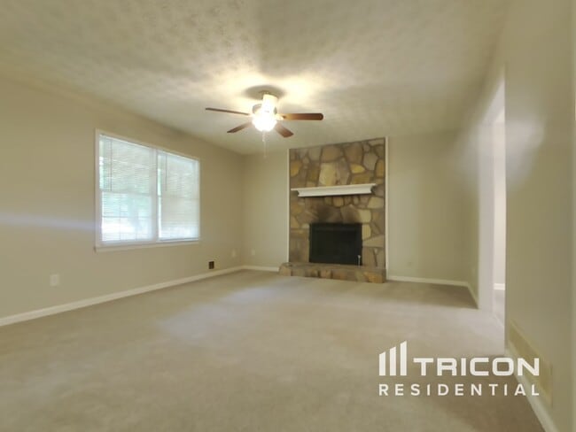 100 Russell Dr in Hiram, GA - Building Photo - Building Photo