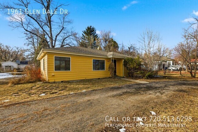1961 Glen Dale Dr in Lakewood, CO - Building Photo - Building Photo