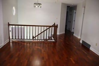 3809 W Rollins Rd in Columbia, MO - Building Photo - Building Photo