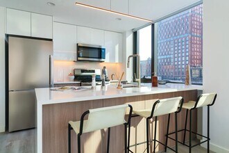 87 Commercial St, Unit 3201N in Brooklyn, NY - Foto de edificio - Building Photo
