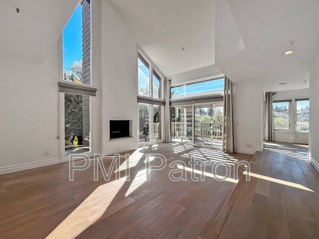 property at 68 Sea Island Dr