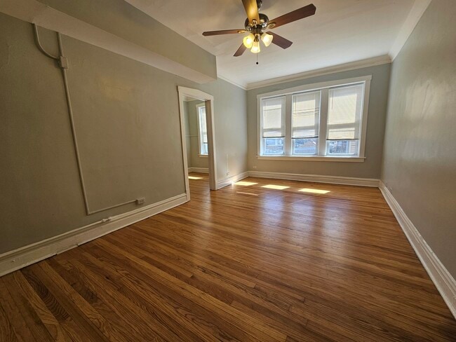 4749 N Monticello Ave in Chicago, IL - Building Photo - Building Photo