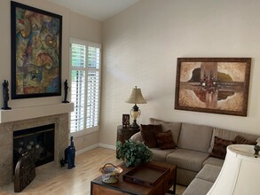 4022 Caminito Suero in San Diego, CA - Foto de edificio - Building Photo