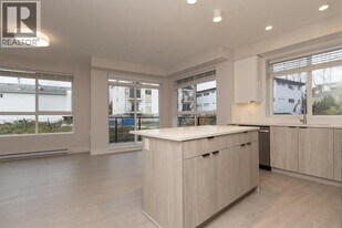 11655 Fraser St in Maple Ridge, BC - Building Photo