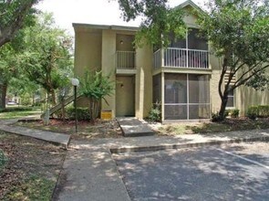 Sutton Place Apartments in Ocala, FL - Building Photo - Building Photo