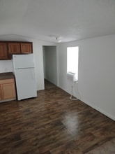 128 SE Guinevere Ct in Lake City, FL - Building Photo - Building Photo