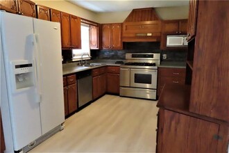 2205 Loring Ct in Decatur, GA - Foto de edificio - Building Photo