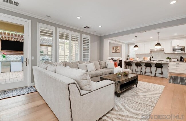 15677 Via Montecristo in San Diego, CA - Building Photo - Building Photo