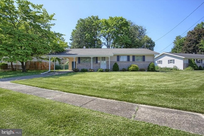 107 Birch Ct in Camp Hill, PA - Building Photo - Building Photo
