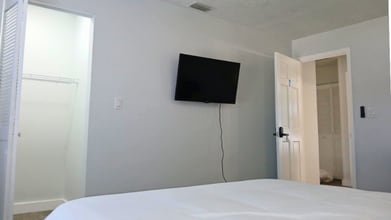 5303 Glen Harwell Rd in Plant City, FL - Foto de edificio - Building Photo