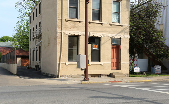 4525 Vine St in Cincinnati, OH - Building Photo - Building Photo