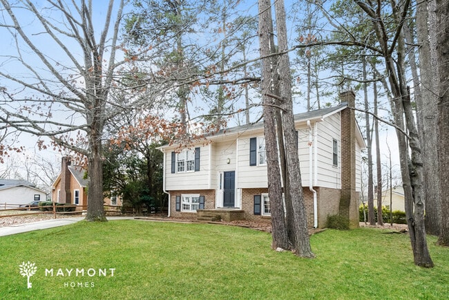 617 Sawmill Rd in Raleigh, NC - Foto de edificio - Building Photo