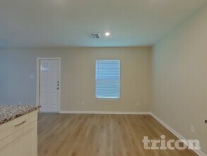 10122 Cerritos dr in Cut And Shoot, TX - Building Photo - Building Photo