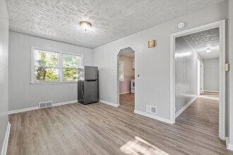 6602 Western Ave in Omaha, NE - Building Photo - Building Photo