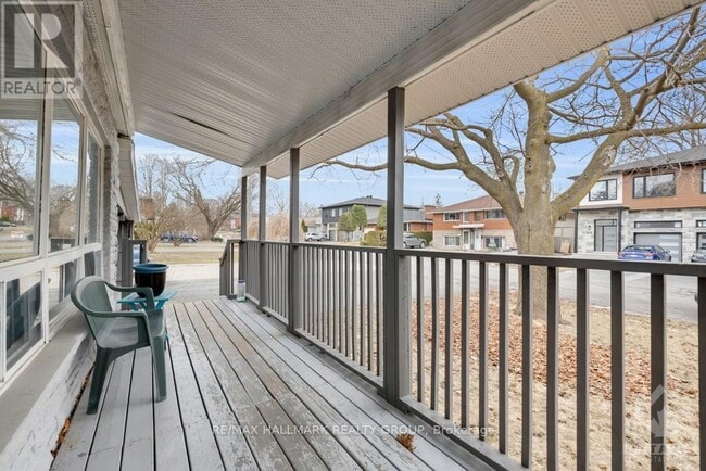 833 Maplewood Ave in Ottawa, ON - Building Photo - Building Photo