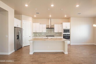 3883 Heartland Lp, Unit AUCMZU in Las Cruces, NM - Building Photo - Building Photo