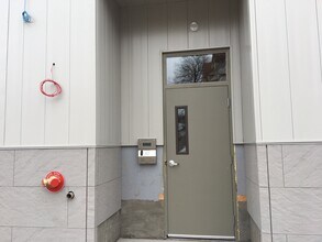 624 E 1st St, Unit Apt # 301 in Duluth, MN - Building Photo - Building Photo