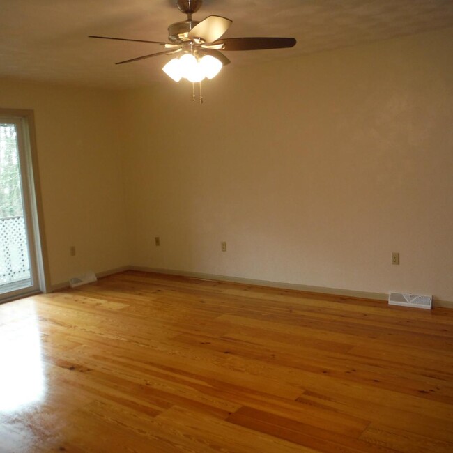 523 Terrace St in Meadville, PA - Building Photo - Building Photo