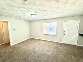 1032 Glen Park Dr in Dallas, TX - Building Photo - Building Photo