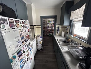 23 E Kidder St, Unit Apt 1 in Portland, ME - Foto de edificio - Building Photo