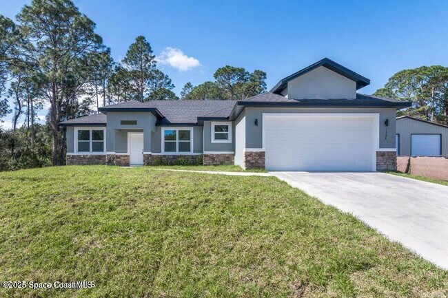 property at 1398 Saxony Rd SW