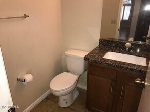 18223 N 16th Pl in Phoenix, AZ - Building Photo - Building Photo