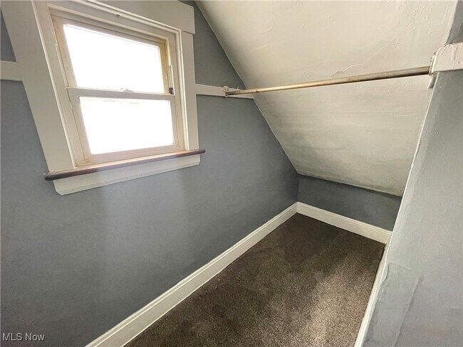 property at 2648 E 122nd St