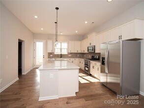1014 Bexton St in Charlotte, NC - Building Photo - Building Photo
