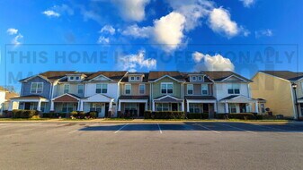 311 Sam Houston Cir in Clarksville, TN - Building Photo