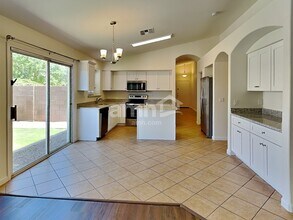7818 S 46th Dr in Phoenix, AZ - Building Photo - Building Photo
