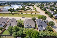 4116 Twin Creeks Dr in Fort Worth, TX - Foto de edificio - Building Photo