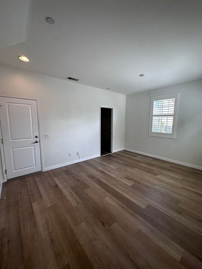 1701 Santa Gloria in San Diego, CA - Building Photo - Building Photo