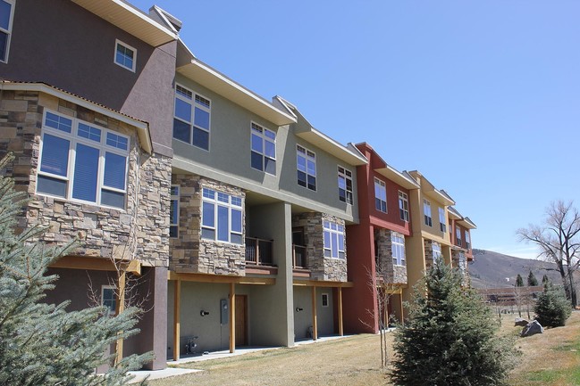 The Lofts on College Avenue