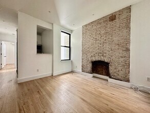 29 W 12th St in New York, NY - Building Photo - Building Photo