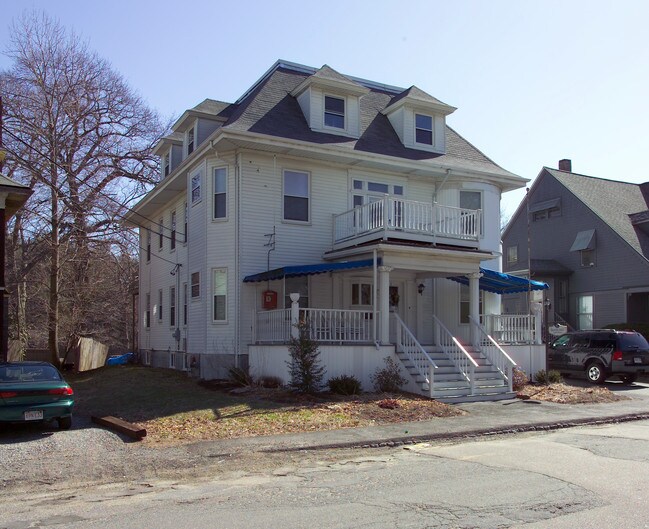 Silvercrest in Taunton, MA - Foto de edificio - Building Photo