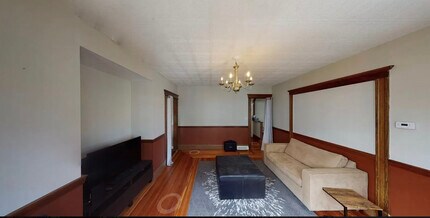 14 Dow St, Unit 1 in Somerville, MA - Building Photo - Building Photo