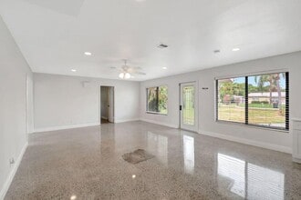 3550 NE 4th Ave in Boca Raton, FL - Building Photo - Building Photo