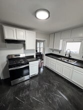 1919 S 93rd St in West Allis, WI - Building Photo - Building Photo