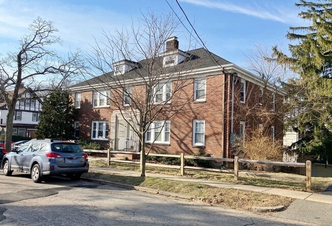 property at 175 Putnam St