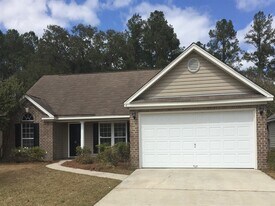 319 Laurel Hill Cir in Richmond Hill, GA - Building Photo