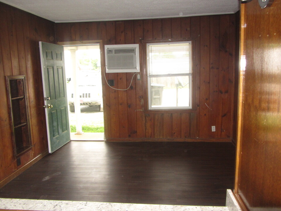15091 Fort Campbell Blvd, Unit 03 in Oak Grove, KY - Building Photo